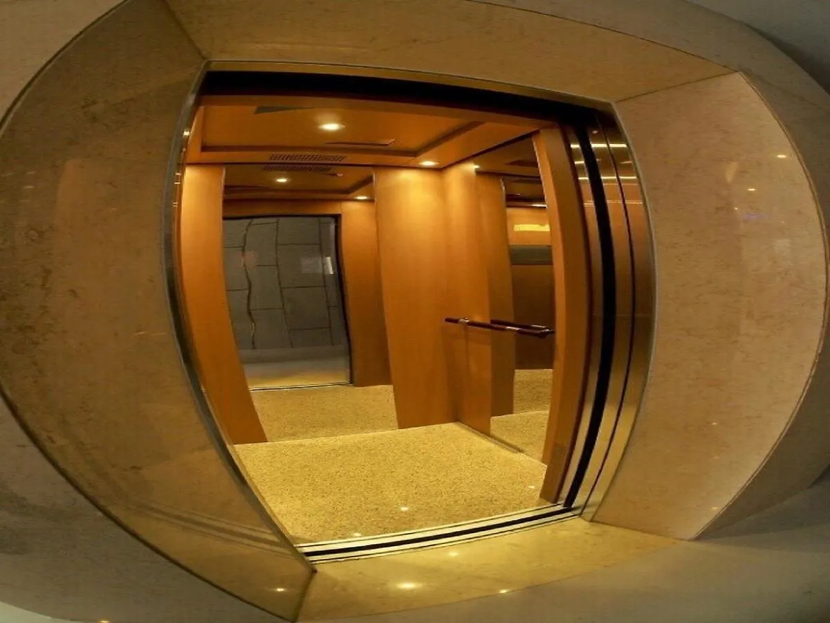 Hung Thu Hotel Da Nang 0*,  Vietnam